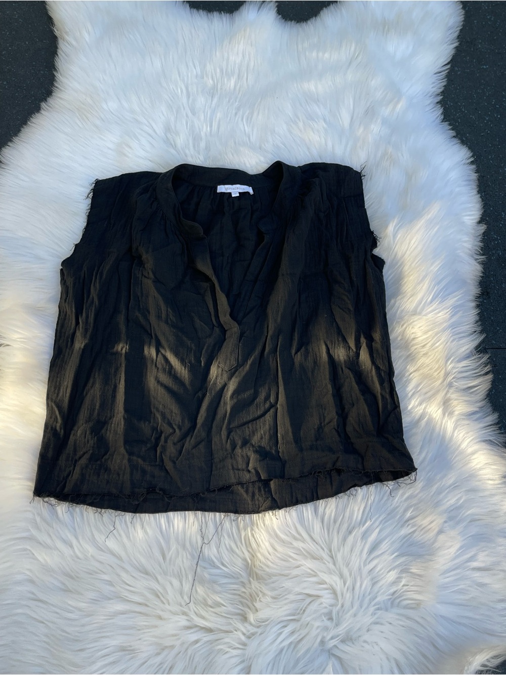 Women's Black Sleeveless V-Neck Top